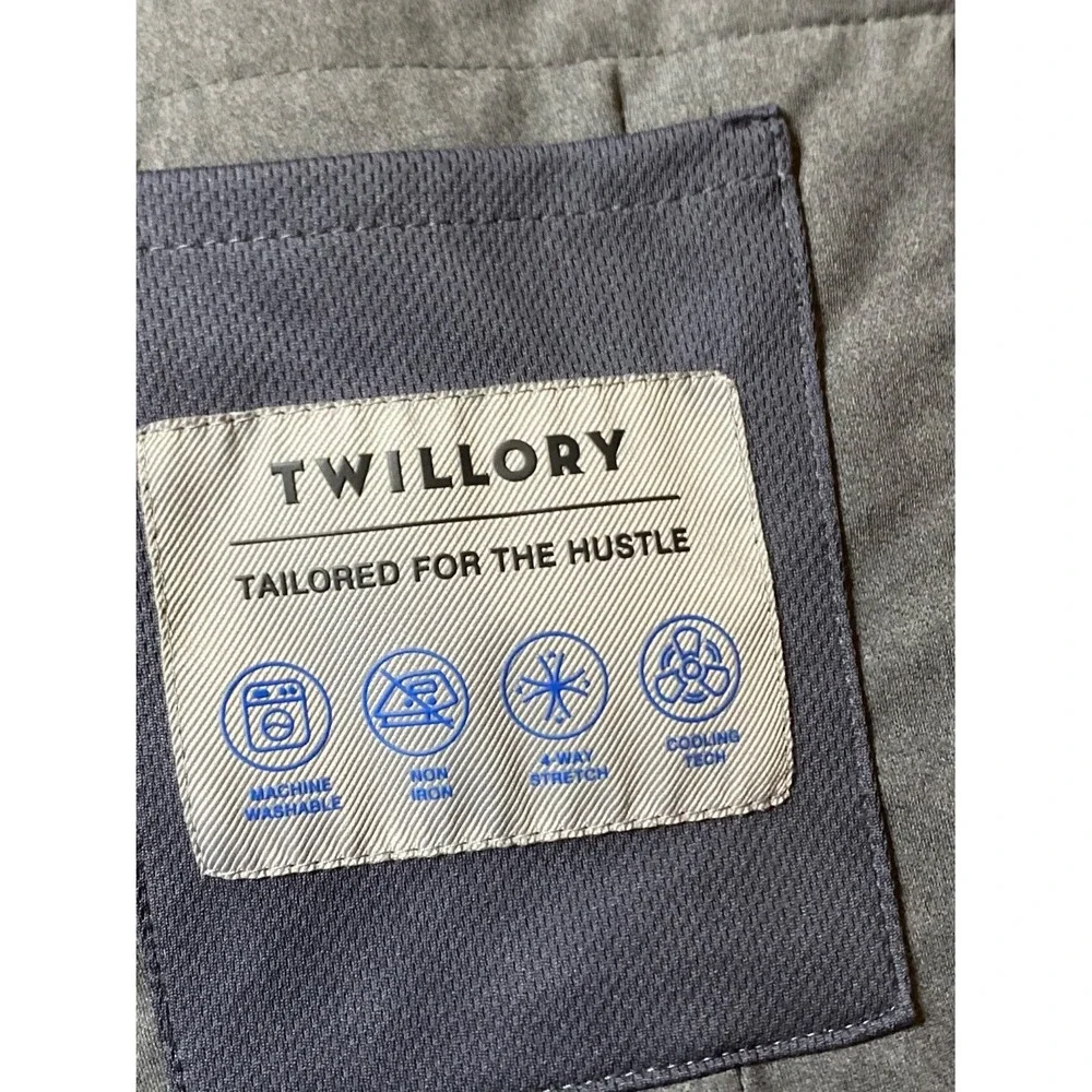 Twillory Performance Blazer Jacket Mens 44R Gray Stretch Cool Tech Sport Coat